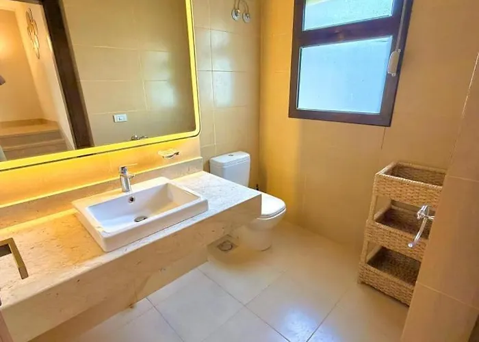 - Porto Sokhna Pyramids Sea View شقة عين السخنة